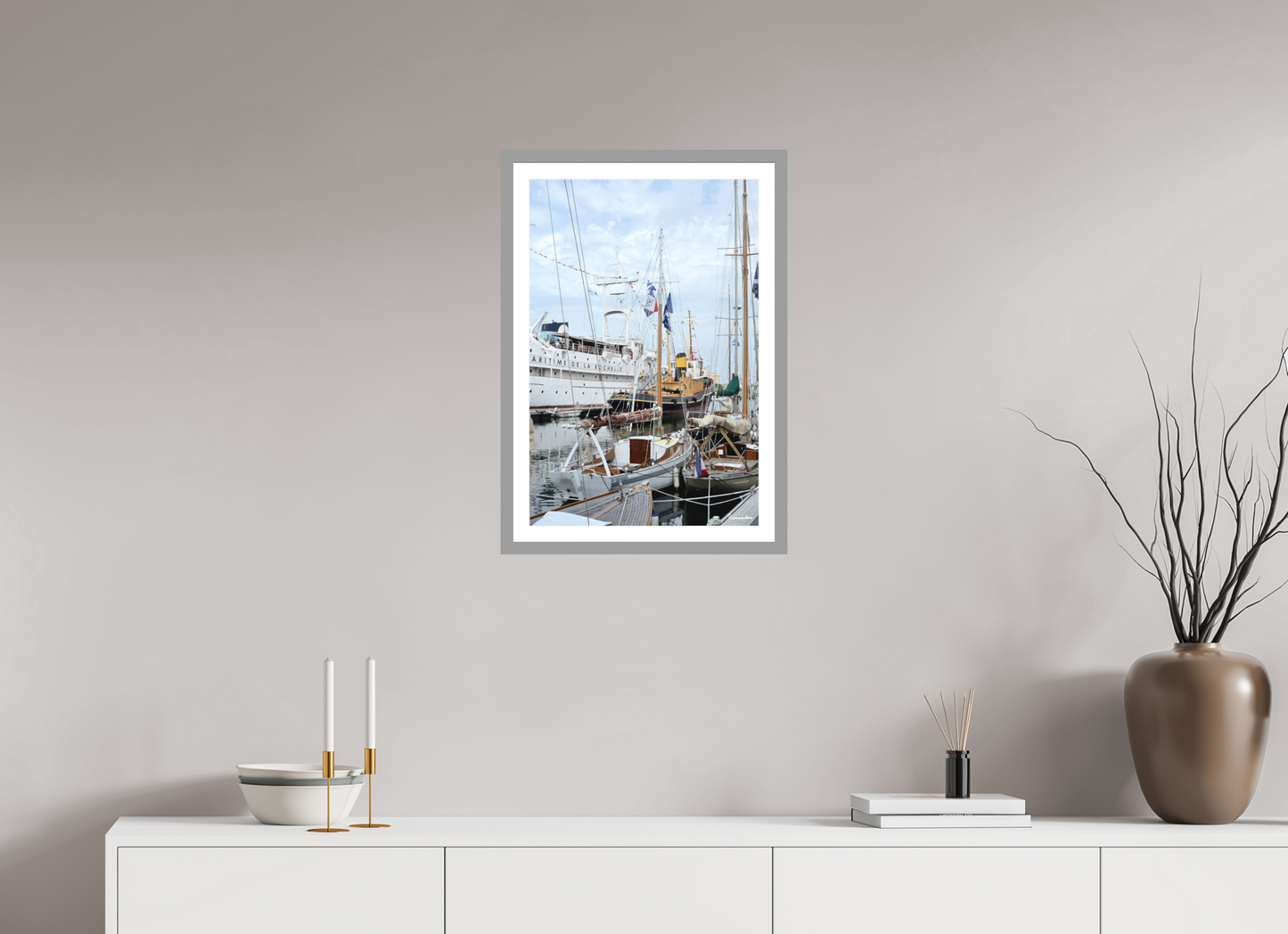40 x 60 cm, Impression fine art, cadre gris clair, verre anti-reflet et anti-UV [Picture]: Port Maritime de la Rochelle