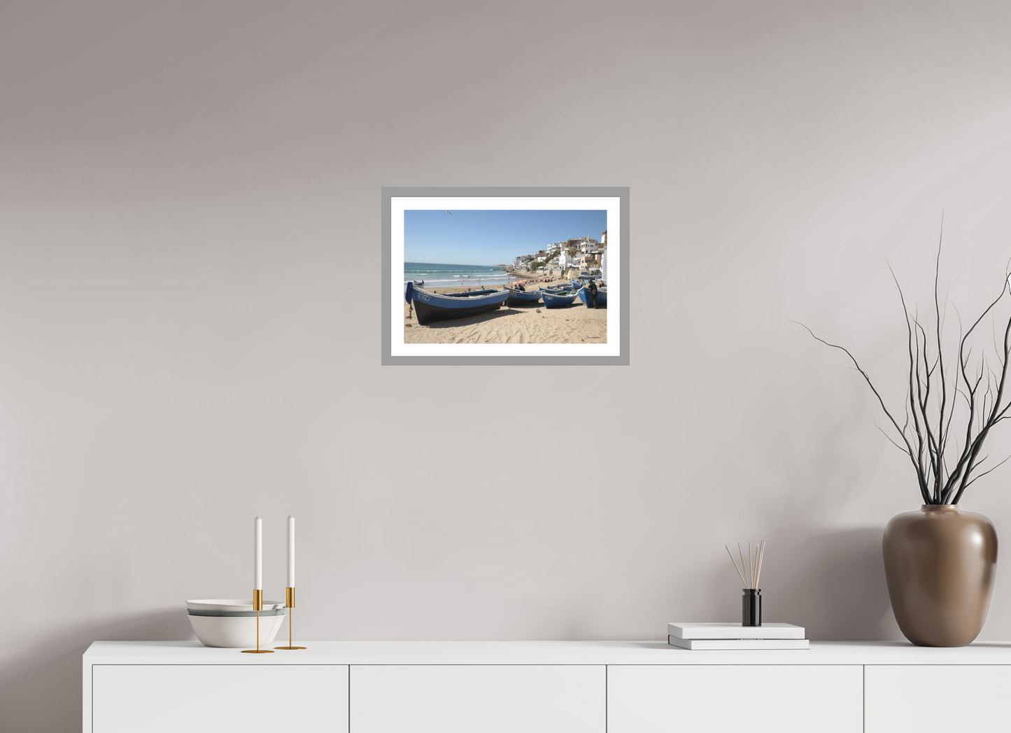 45 x 30 cm, Impression fine art, cadre gris clair, verre anti-reflet et anti-UV [Picture]: Morocco - Taghazout village